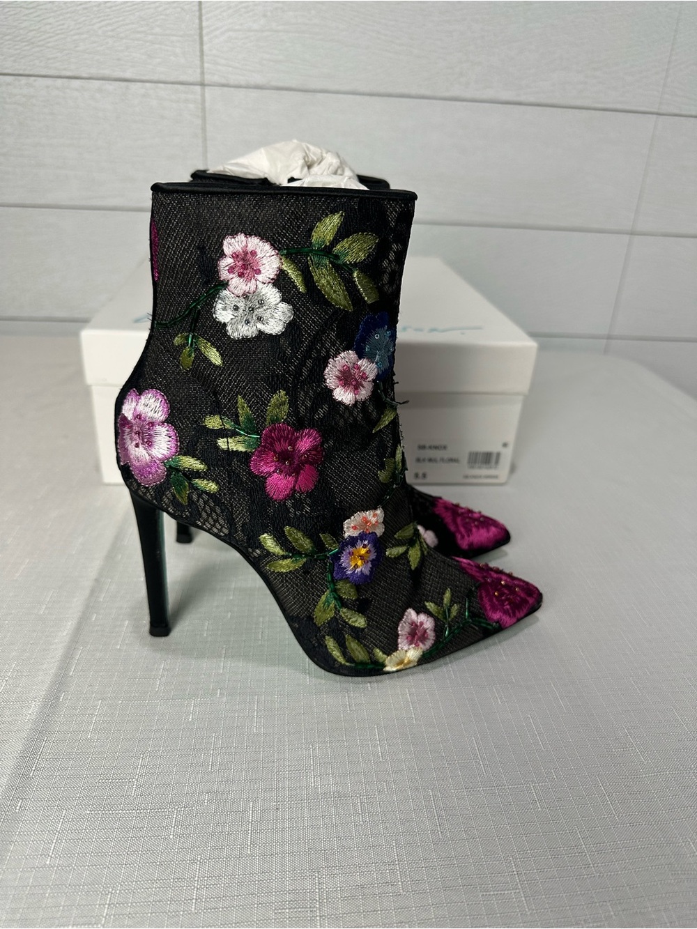 Betsey Johnson Anita Knox Bootie Size 5.5 - Picture 8 of 13